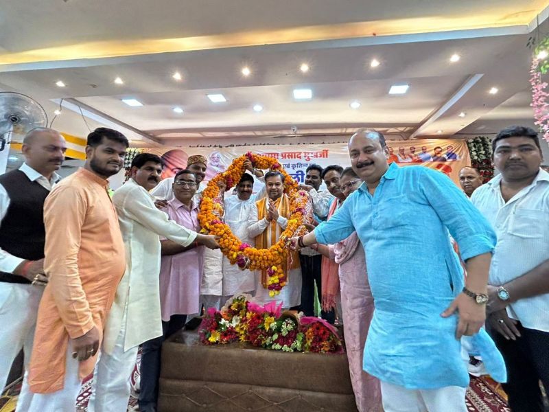 today-at-crown-palace-near-patel-tiraha-in-barabanki-dr-addressed-the-sangoshthi-organized-on-the-occasion-of-shyama-prasad-mukherjees-sacrifice-day-district-president-mr-arvind-maurya-district-pancha